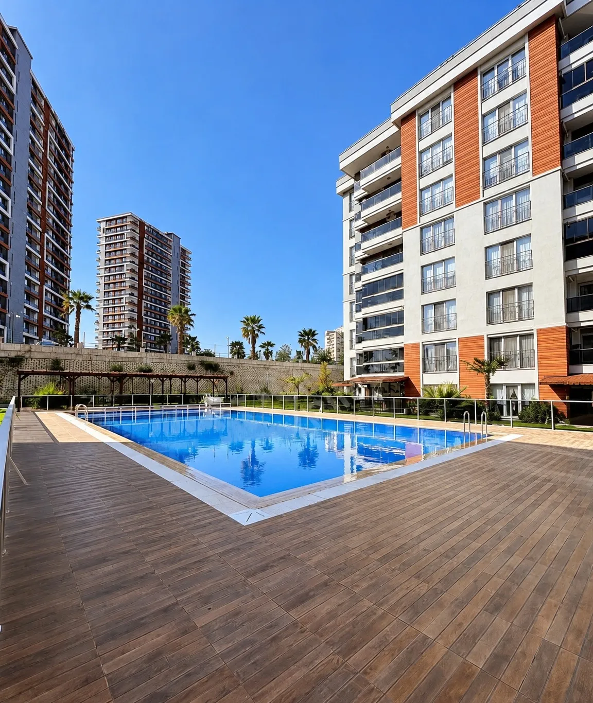PARK FORTUNA EVLERİ’NDE HAVUZ MANZARALI 3+1 SATILIK DAİRE
