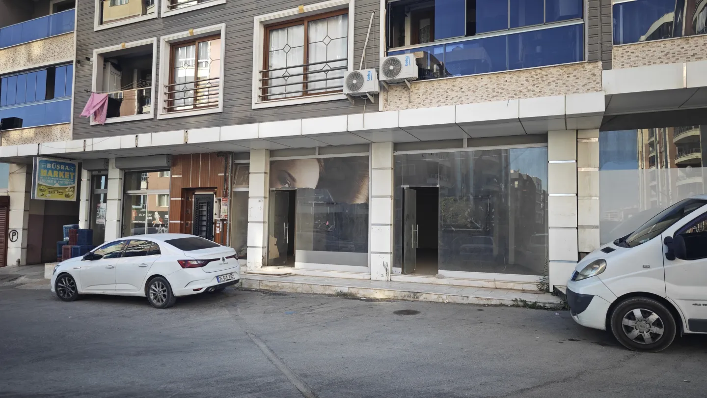 MERKEZİ LOKASYONDA YAN YANA 2 DÜKKAN 69 M2 + 75 M2