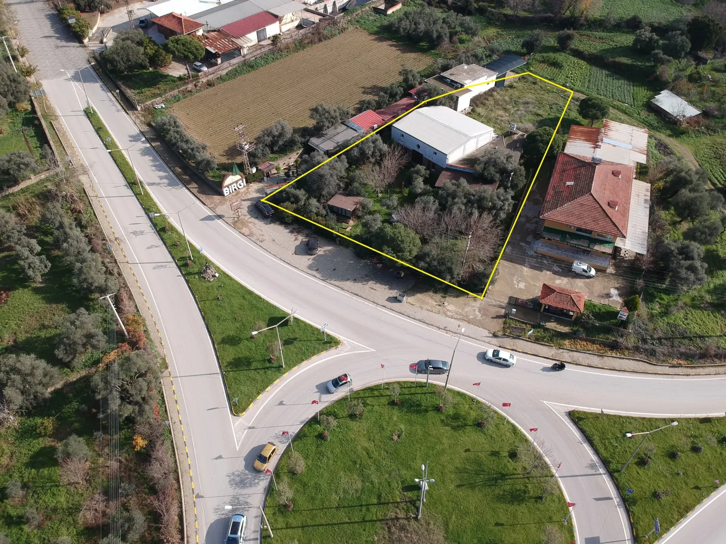 BİRGİ'de ZEYTİNYAĞI Fabrikası - Restaurant - Turistik Tesis