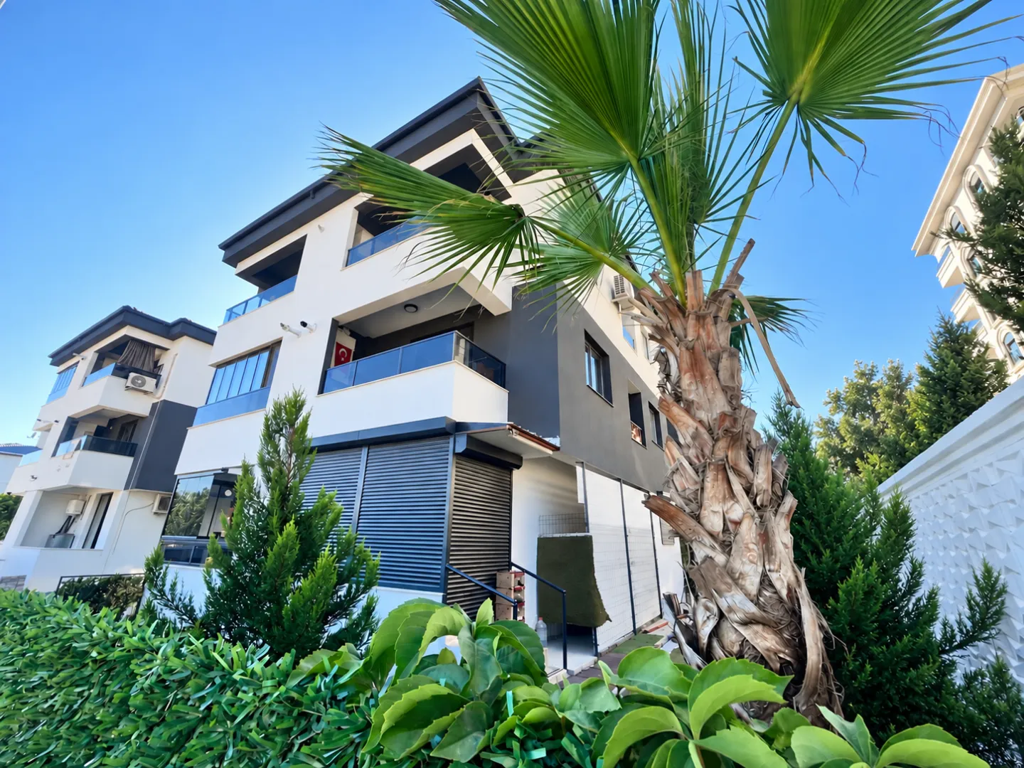 FERAH 1+1 | 55 M² NET | 2 BALKONLU | SİTE İÇERİSİNDE | İZMİR–AYDIN YOLUNA 50 METRE