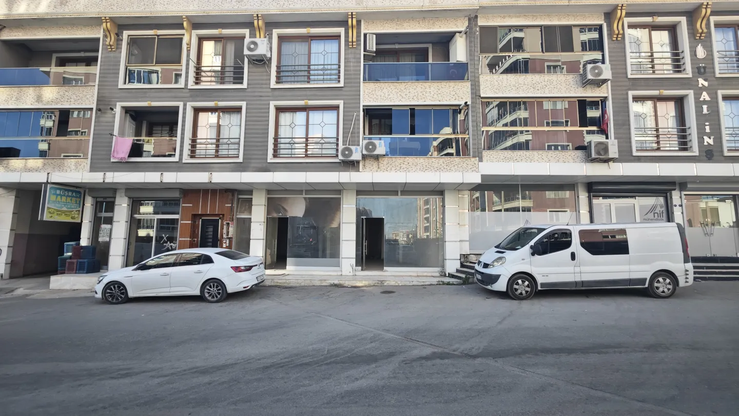 MERKEZİ LOKASYONDA YAN YANA 2 DÜKKAN 69 M2 + 75 M2